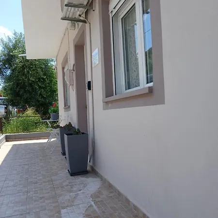 Σπίτι διακοπών Christos Sgourades